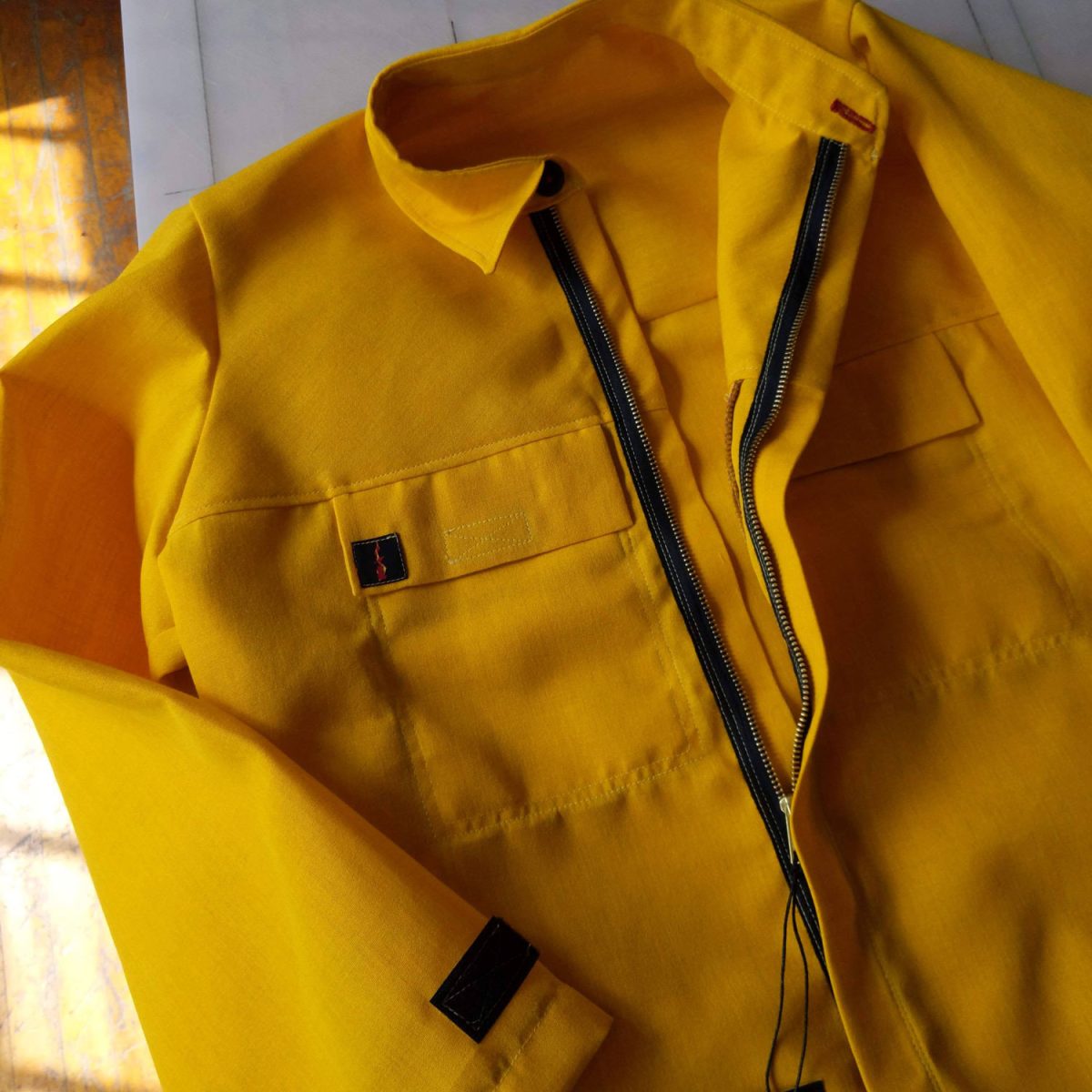 Full zip closure